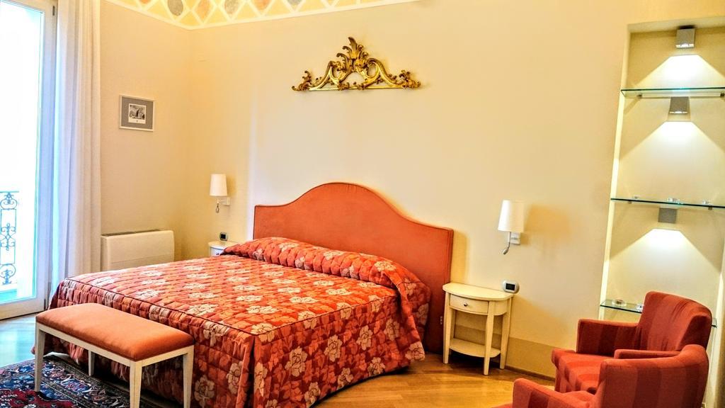 Maison d'hôtes Casa Isolani Luxury Piazza Maggiore 2*