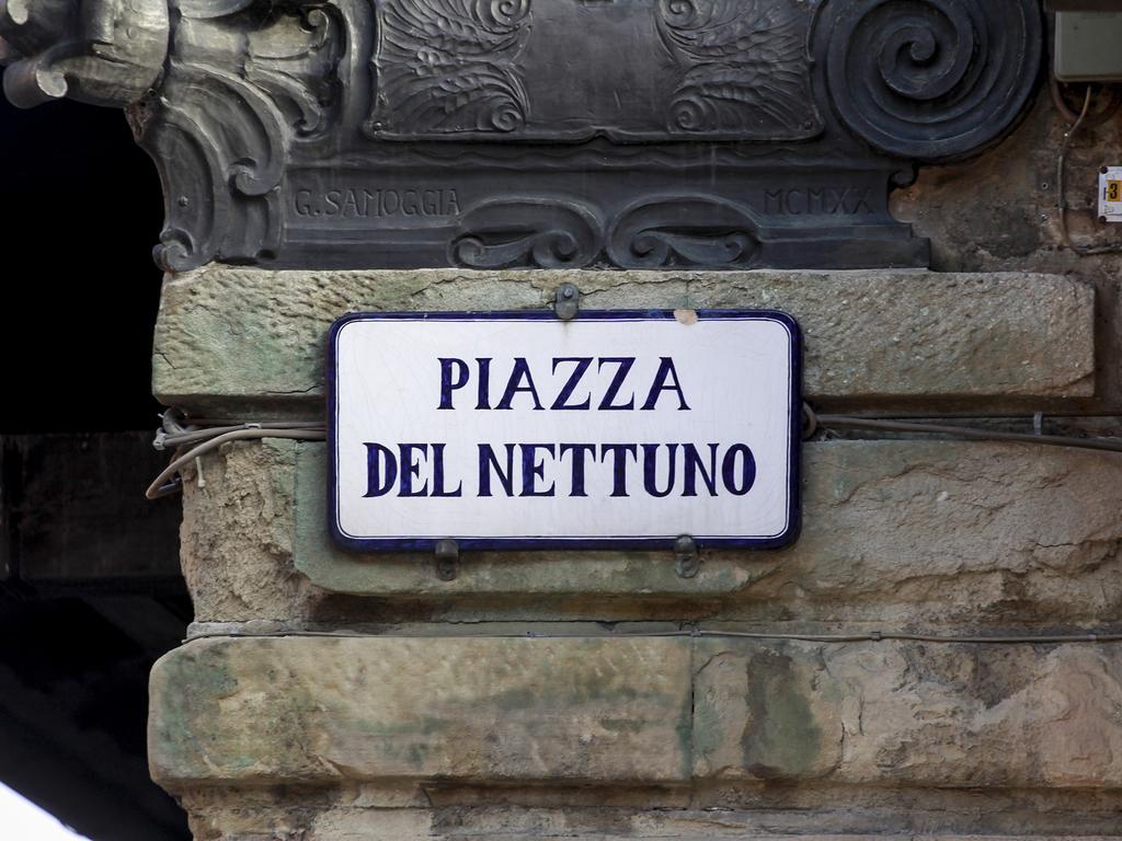 Guest house Casa Isolani Luxury Rooms Piazza Maggiore 2*